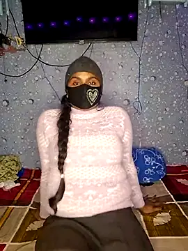 Sweet-Maddlina online show from 12-21-25, 06:04