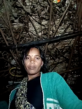 Cutsedi3 online show from 12-04-25, 09:47