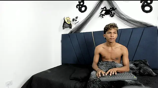 ryder cum23 online show from 10-31-25, 04:20