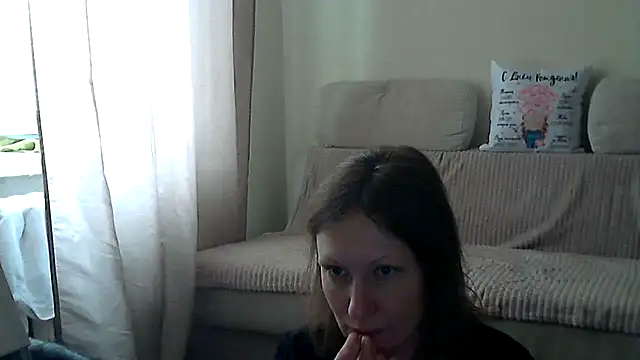 Snapshot of Tavriona chatting on 02-17-26, 06:22 Tavriona online show from 02-17-26, 06:22