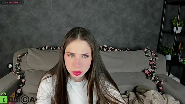 Lana Stones online show from 11-04-25, 12:58