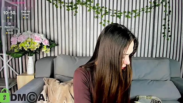 Lana Stones online show from 11-08-25, 12:14