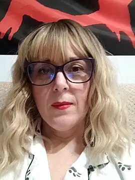 Amelialove42 online show from 03-12-26, 02:21