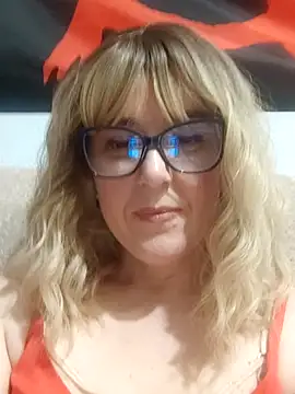 Amelialove42 online show from 04-05-26, 07:20