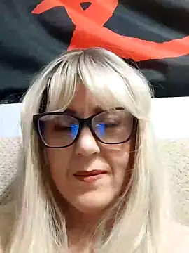 Amelialove42 online show from 12-16-25, 06:01