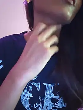 Snapshot of Asmiratamil chatting on 05-20-26, 04:04 Asmiratamil online show from 05-20-26, 04:04