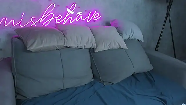 Renesmy Black online show from 03-23-26, 11:48