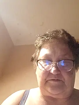 Snapshot of Katherine735 chatting on 05-14-26, 06:38 Katherine735 online show from 05-14-26, 06:38
