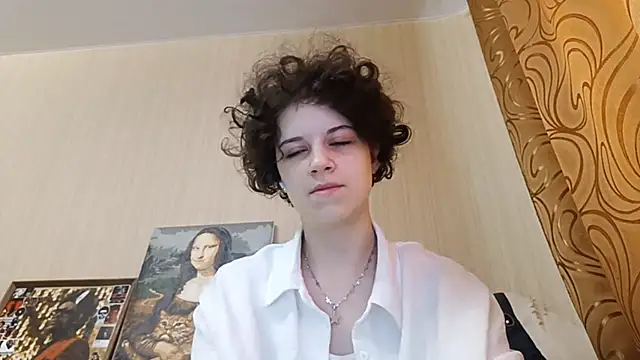 JesseniaHanney online show from 10-20-25, 08:04