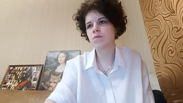JesseniaHanney online show from 10-19-25, 09:01
