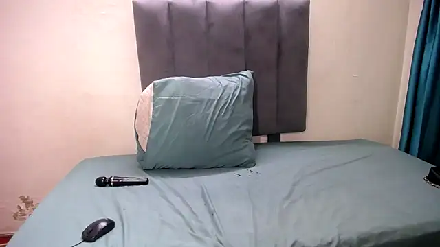 Kelly-001 online show from 12-21-25, 09:59