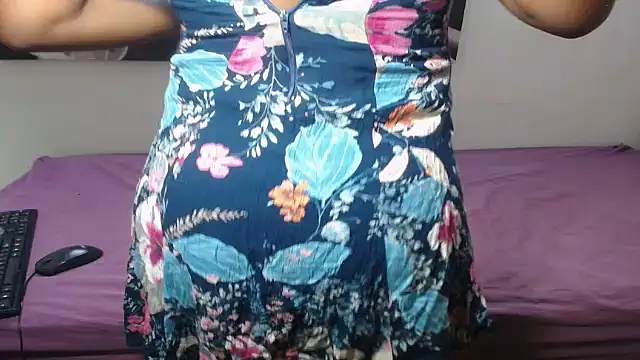 Snapshot of Kelly-001 chatting on 02-02-26, 11:26 Kelly-001 online show from 02-02-26, 11:26