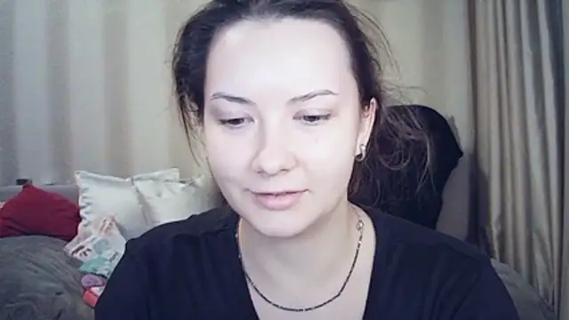 Snapshot of MoodieMira chatting on 04-21-26, 05:52 MoodieMira online show from 04-21-26, 05:52