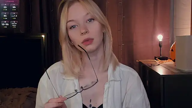 CleoStier online show from 10-21-25, 07:24
