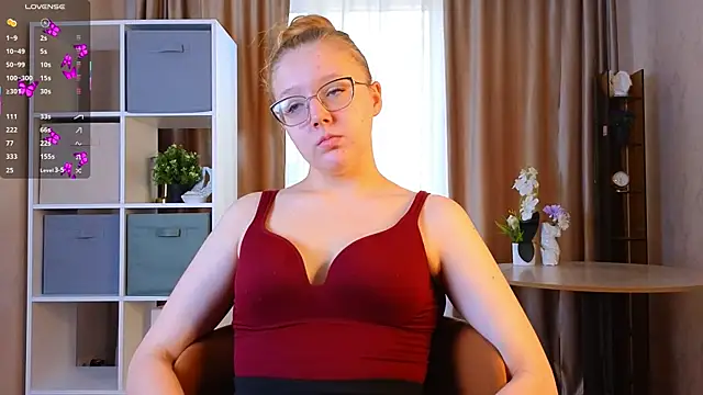 AlinaAldrete online show from 11-04-25, 04:27