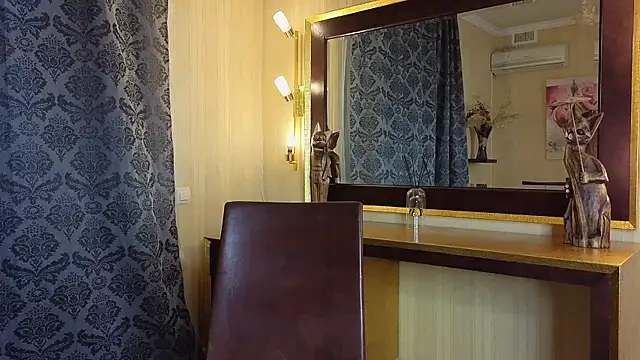 AlinaAldrete online show from 11-12-25, 03:54