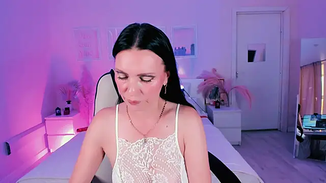 steaflers mommy  online show from 10-19-25, 07:11