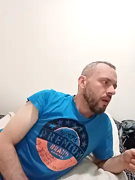 Snapshot of Mike_3789 chatting on 10-16-25, 10:01 Mike 3789 online show from 10-16-25, 10:01