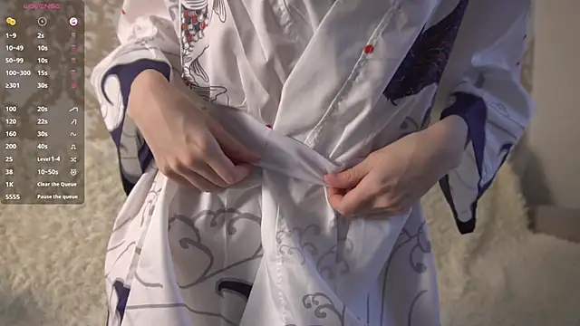 summer flame online show from 10-28-25, 09:19