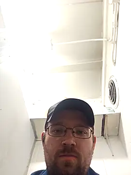 dakotafail92 online show from 10-17-25, 08:32