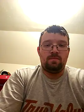 dakotafail92 online show from 10-13-25, 01:40