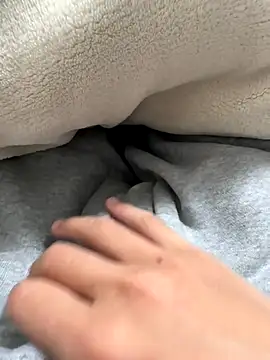 haruki 18old online show from 11-12-25, 02:10