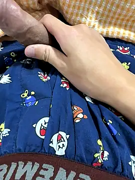 haruki 18old online show from 12-19-25, 02:08