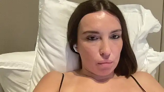 CArivora online show from 02-24-26, 03:35