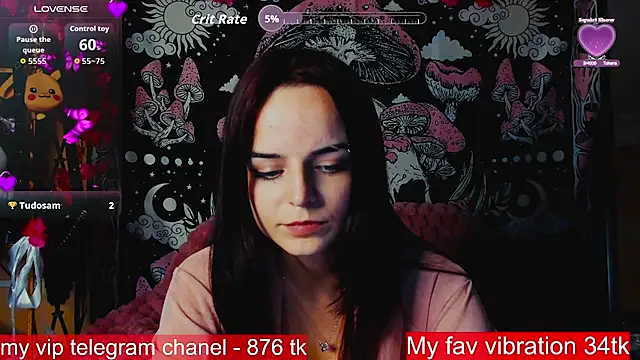 Snapshot of ArianaLight chatting on 10-12-25, 02:40 ArianaLight online show from 10-12-25, 02:40
