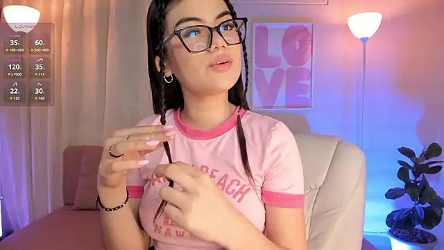 MarianaaDooll online show from 04-13-26, 12:20