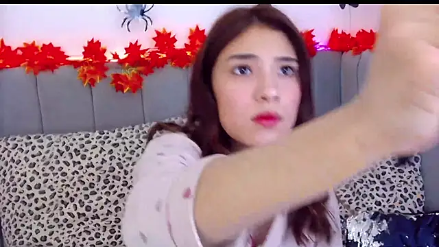 Snapshot of ArielLoove chatting on 10-11-25, 07:53 ArielLoove online show from 10-11-25, 07:53