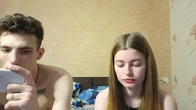 EmiliaCouple online show from 05-29-26, 01:06