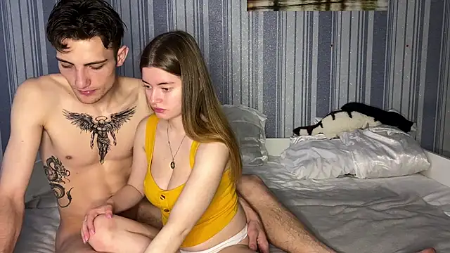 EmiliaCouple online show from 12-03-25, 12:15