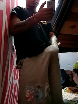 DuanValencia online show from 11-13-25, 01:31