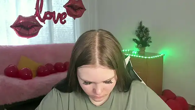 Snapshot of Musegirl chatting on 02-25-26, 08:14 Musegirl online show from 02-25-26, 08:14