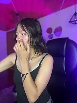 Ninfa pink online show from 01-13-26, 06:45