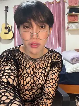 Keyka15 online show from 02-11-26, 03:56