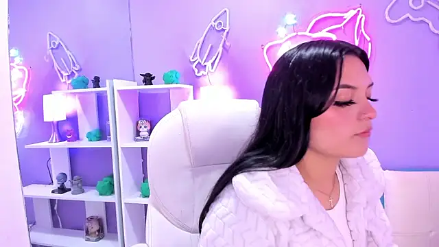 GAbrielaBotero online show from 11-29-25, 11:54