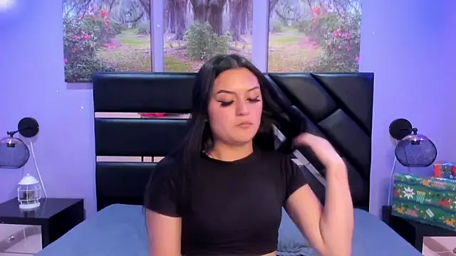 GAbrielaBotero online show from 12-15-25, 07:41