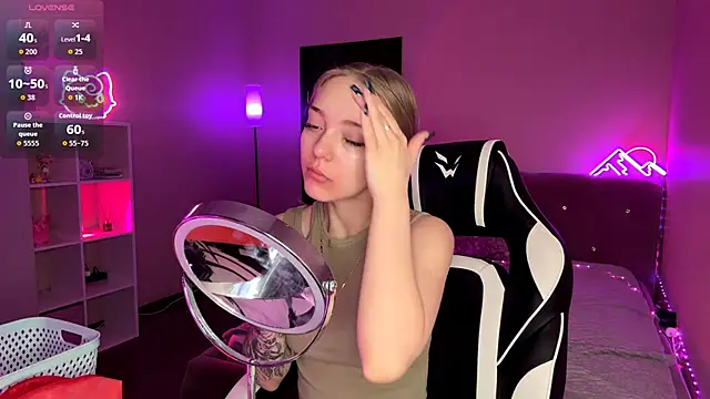 EvaPeace online show from 02-09-26, 07:23