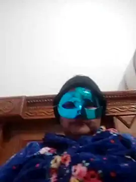 Honey-26 online show from 12-20-25, 01:58