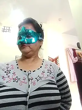 Honey-26 online show from 11-28-25, 06:46