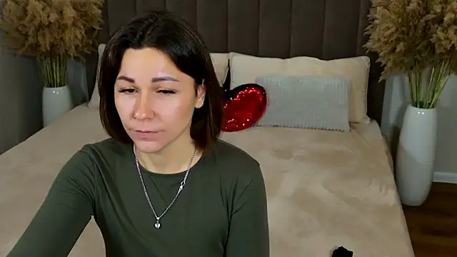 EdenSolis online show from 11-22-25, 09:08