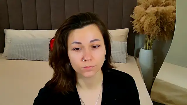 EdenSolis online show from 04-05-26, 08:54