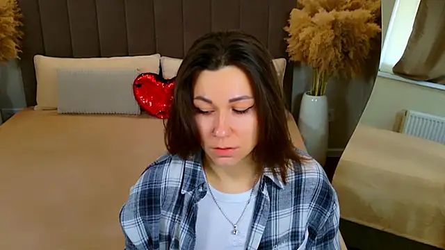 EdenSolis online show from 04-11-26, 07:56