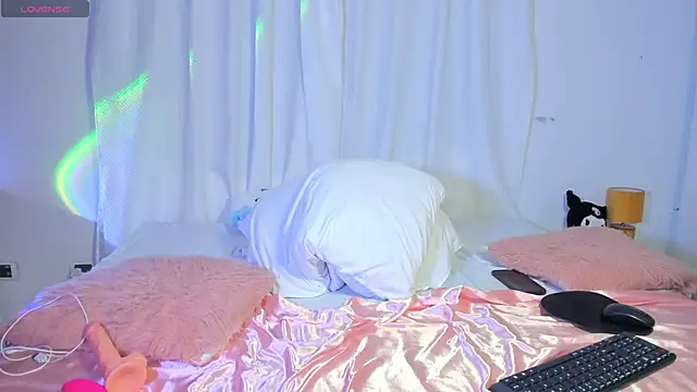 Grecia Moore online show from 01-09-26, 09:55