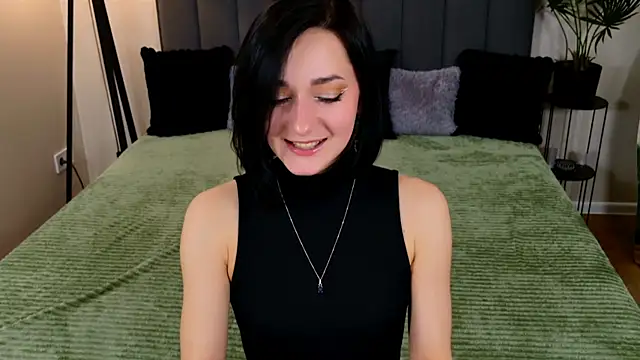 Snapshot of BaileeLynn chatting on 04-26-26, 12:46 BaileeLynn online show from 04-26-26, 12:46