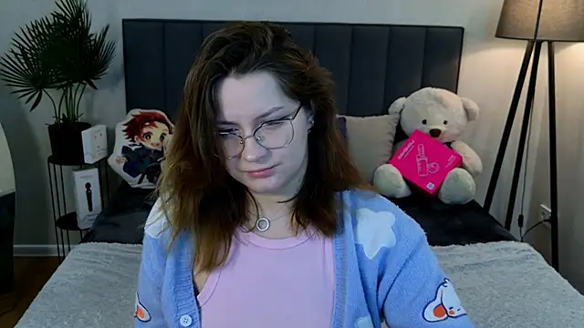 Snapshot of Briarx chatting on 02-05-26, 11:00 Briarx online show from 02-05-26, 11:00