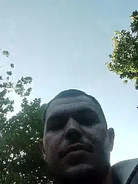 Snapshot of Alexszader36 chatting on 10-12-25, 02:40 Alexszader36 online show from 10-12-25, 02:40