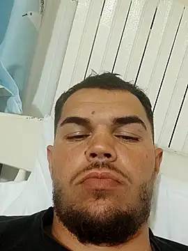 Snapshot of Alexszader36 chatting on 10-25-25, 07:58 Alexszader36 online show from 10-25-25, 07:58